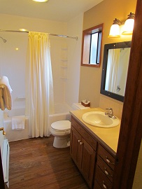 RDTH Bath 2